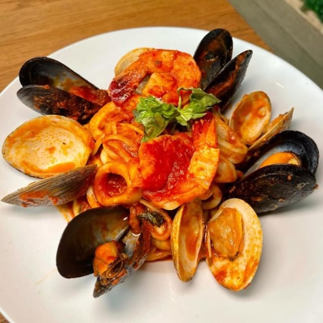 Linguini Frutti Di Mare.