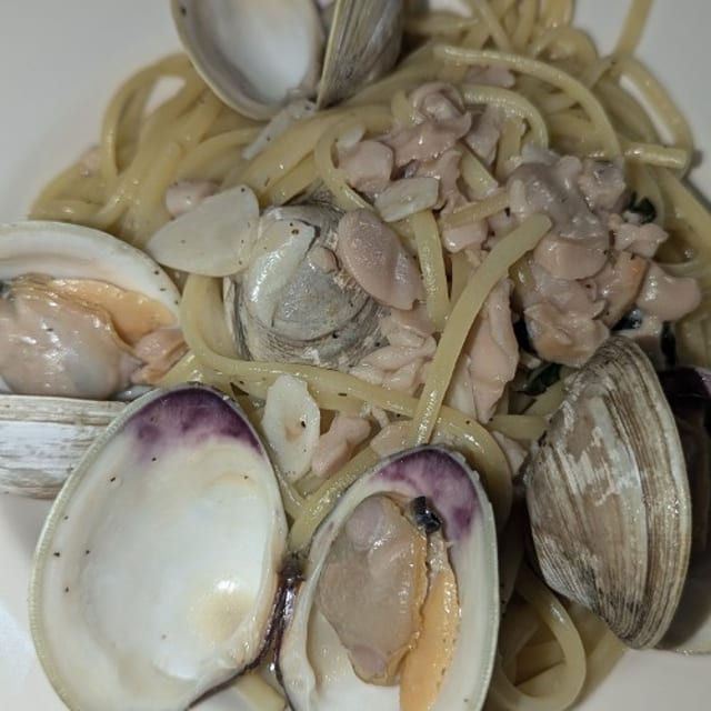 Linguine Alla Vongole.